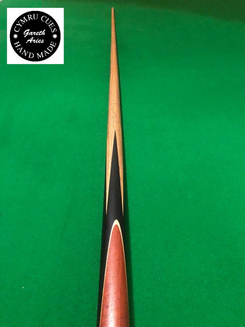 Melbourne Inman Champion Cue "Picture Badge Cue"