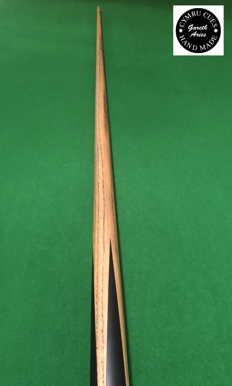Melbourne Inman Champion Cue "Picture Badge Cue"