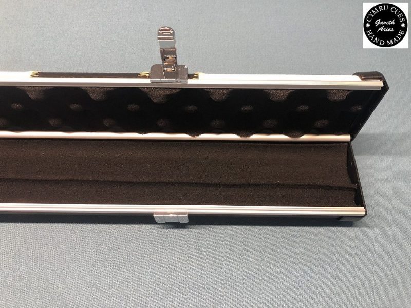 Baize Master Pro Alluminium 1pc Black/White Patchwork Cue Case