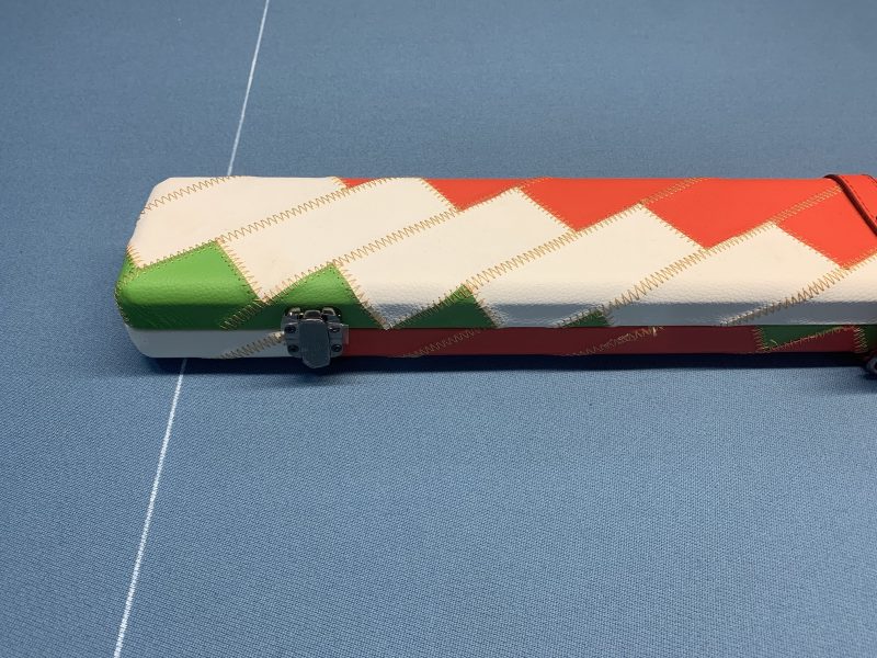New 3/4 Cue Case White/Red/Green Zig Zag
