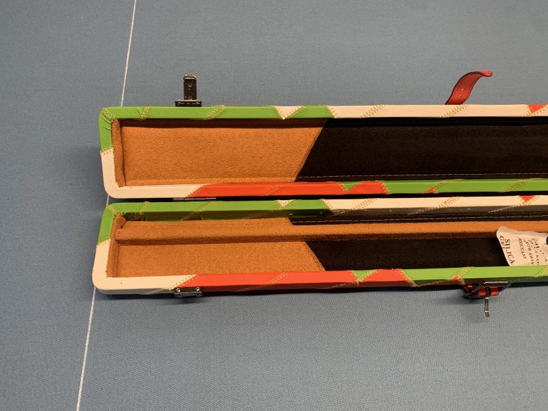 New 3/4 Cue Case White/Red/Green Zig Zag