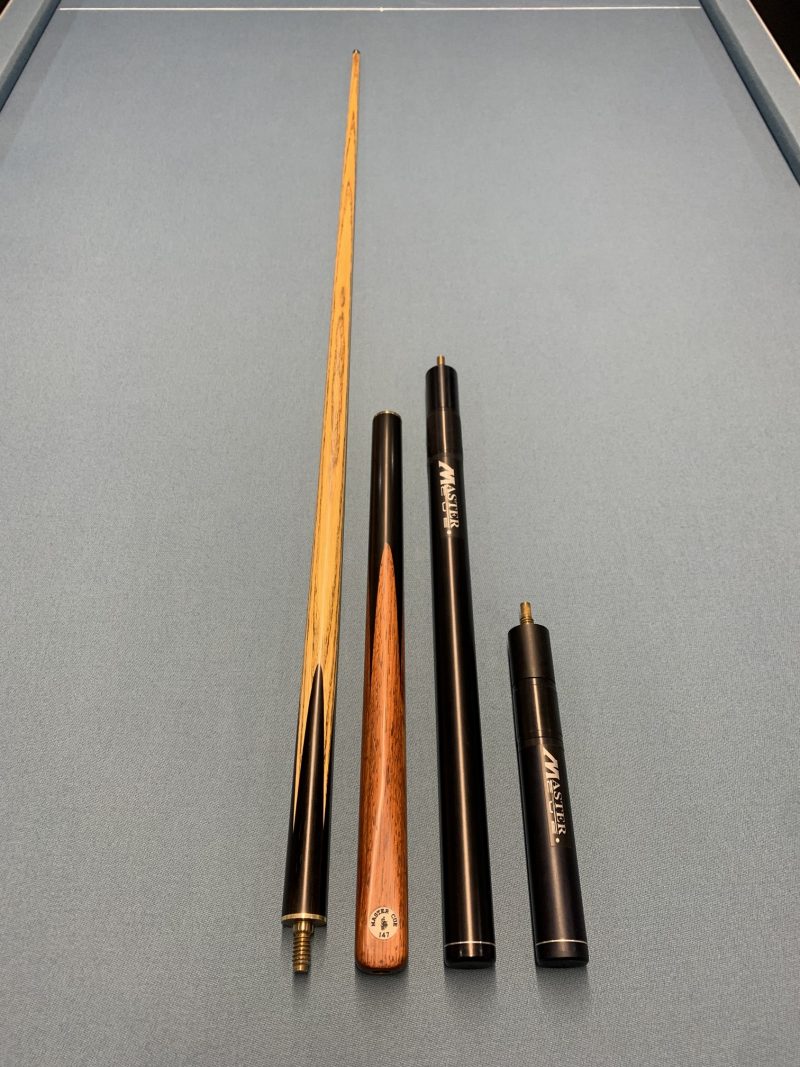 Master Cue 147 + Peradon Leather Cue Case + 2x Extensions